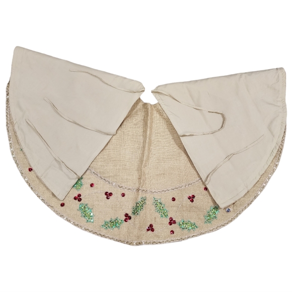 Pier 1 2pc Beaded Christmas Tree Skirt and Fireplace Mantel Set - Picture 5 of 12